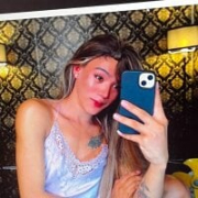 chloehotcummerxx