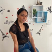 kylie_hot72