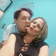 king_reina_hot