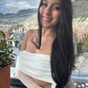Mia_collins__