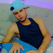 Isaias_hot24