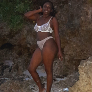 Vallie_