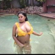 BUSTY_MANDYxx1