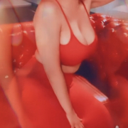 CheekieChika_BigDee