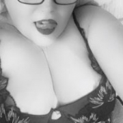 CurvyCrystalRedXX