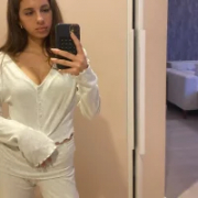 KissMira2