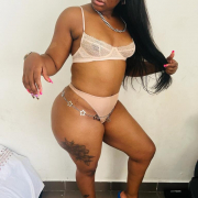 SexyCurvey1Amber