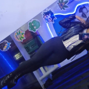 Chloe_Canfy