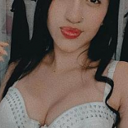 Mia_tits