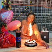 Tasha_Sant