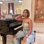 _AppleAssDiva