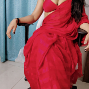HotyShreya1