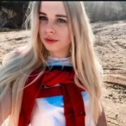 MiaRaee