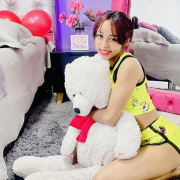 mia_bonie