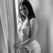Ana_jhones_