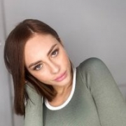Isabellaa_Palacios