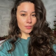 Lara_Tacker