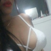 Mia_Playful