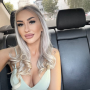 JulieBigAssx