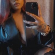 Curvybabyyyy
