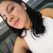 dakota_hot27