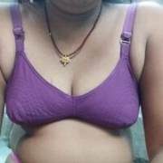 Desi_Lilly01