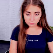 emma_holand