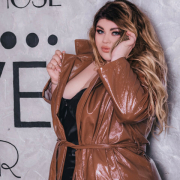 CurvySofia