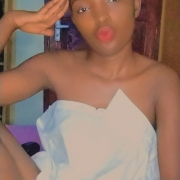 pretty_Laura2