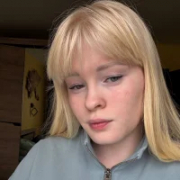 LeslyKelly