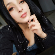 Mia_Becker_