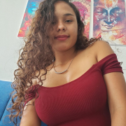 LizzCalderon