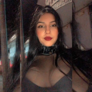 laury_hot18