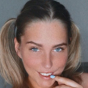 DeliaIvanca