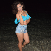 CurlyHotGirl