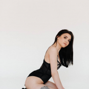 Anika__Black