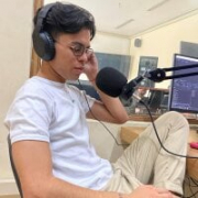 AxelOnTop_