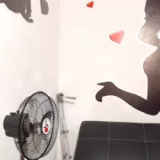 alixonhot