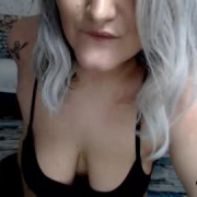 cute_milf_elis
