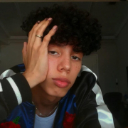 dany_hot_23
