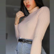 Lia_Stand