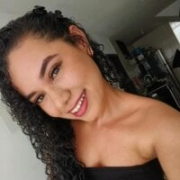 angie_leonn