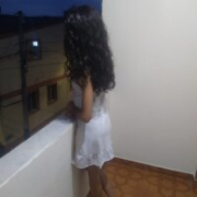 linda_petite_