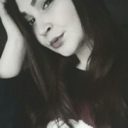hollyVika