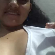 arianna_horny1