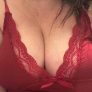 Curvy_ArianaX