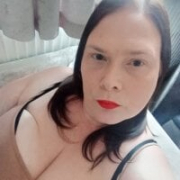 Curvy-Faith35