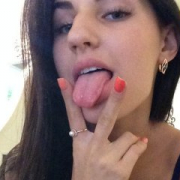 hotbrunette77