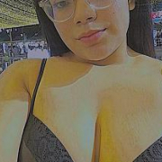 chloe_18
