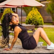 Nia_Aishaa